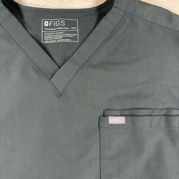 Figs Men’s Leon Three Pocket V-Neck Scrub Top Graphite Gray Size 3XL PO #5633 - Picture 2 of 5